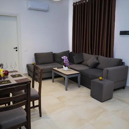 Tritea Apartments Golem  Exterior photo